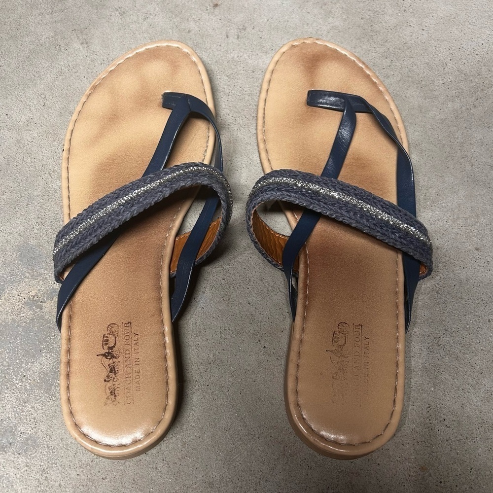 Coach And Four Slip-On Toe Loop Strappy Flat Sandals Blue Rhinestone Size 8.5